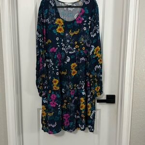 Long sleeve tiered dress